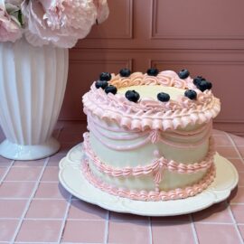 layer cake blueberry