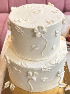 wedding cake pure love